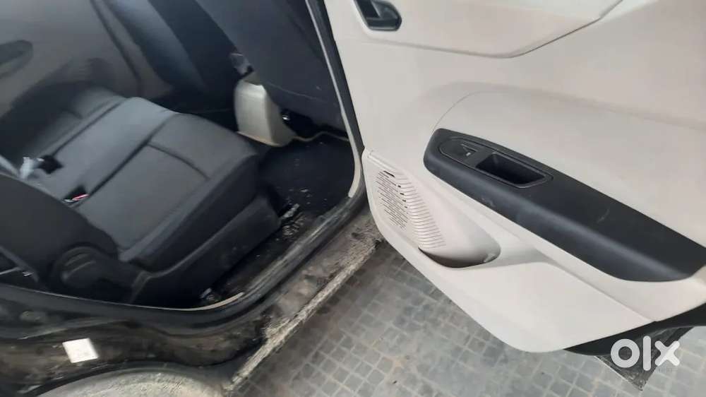 Renault Triber Facelift Rxe Petrol 2026