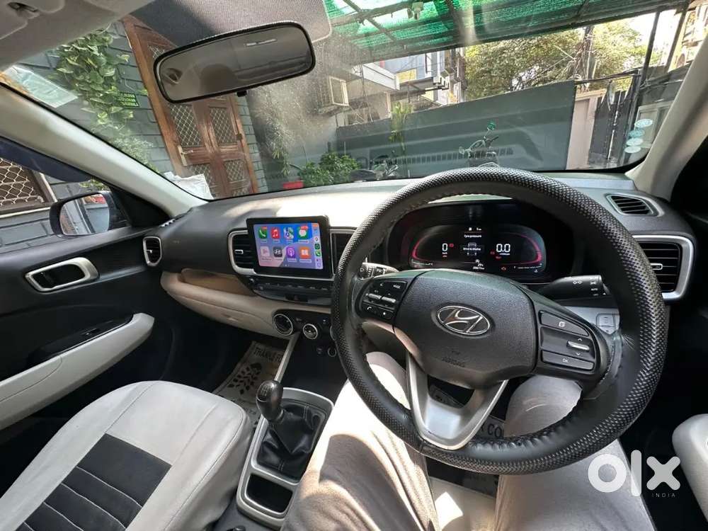 Hyundai Venue Petrol 2023 Well Maintained Single Hand Driven
