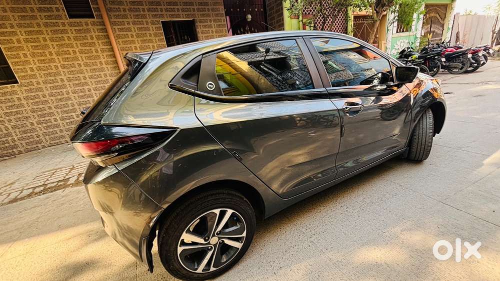 Tata Altorz 1.2 Petrol 2024