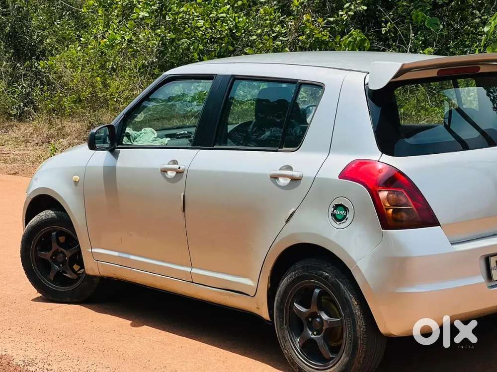 Maruti Suzuki Swift 2011 Diesel 194500 Km Driven