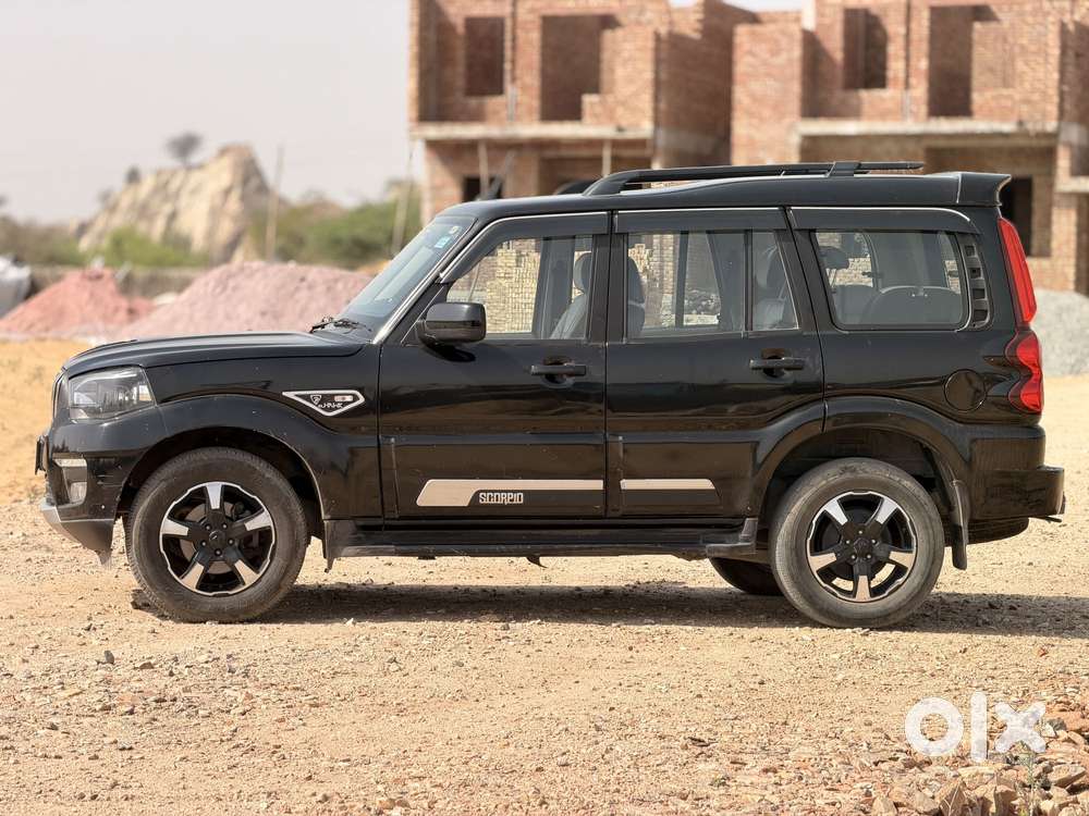 Mahindra Scorpio Classic 2.2 S 11 Mt 7 Str, 2024, Diesel