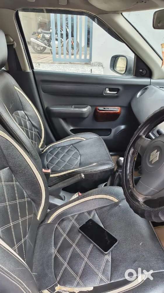 Maruti Suzuki Dzire 2011