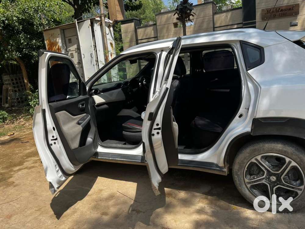 Nissan Magnite 2021 Cng & Petrol 32600 Km Driven