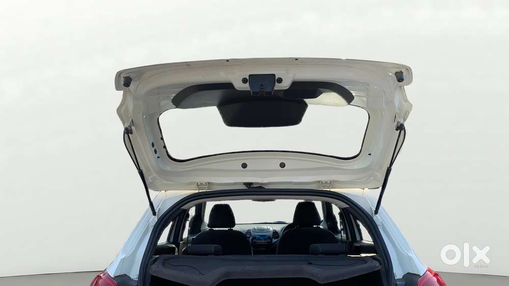 Ford Figo 2012-2015 Petrol Titanium, 2020, Petrol