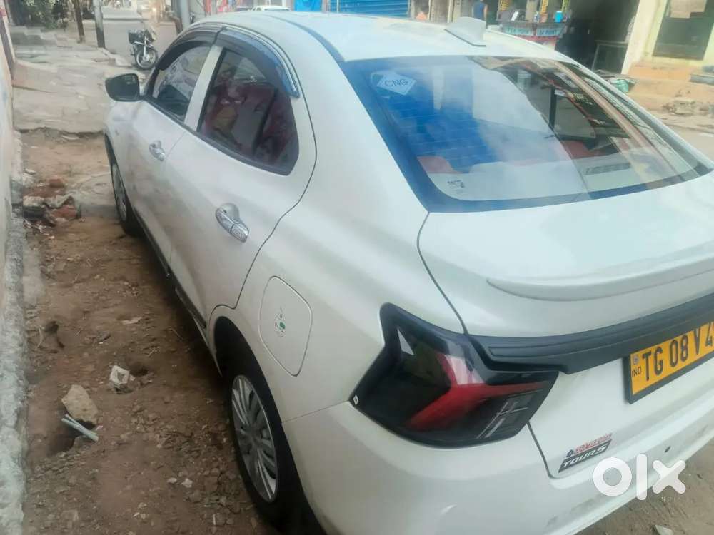 Maruti Suzuki Dzire 2025 Cng & Hybrids 5500 Km Driven
