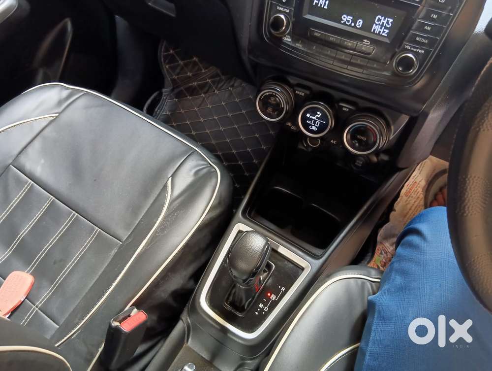 Maruti Suzuki Swift Zxi, 2021