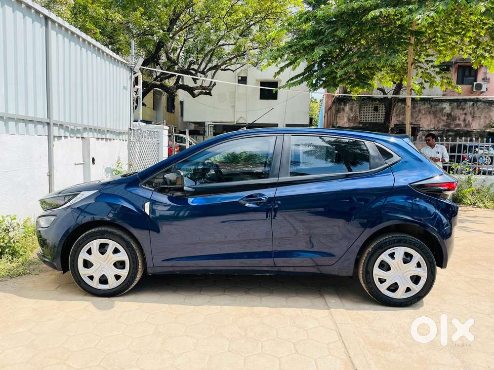 Tata Altroz 1.2 Xta Petrol Dct, 2023, Petrol