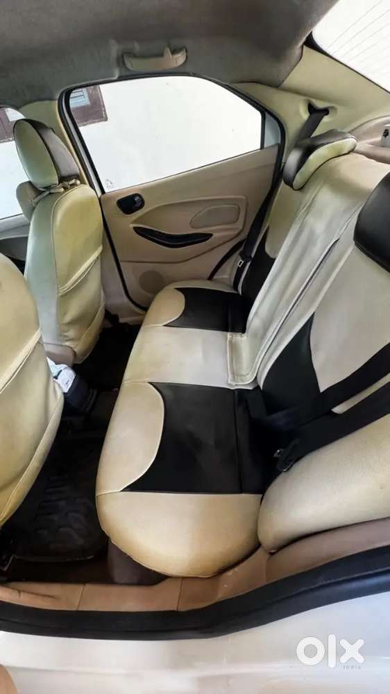 Ford Aspire Titanium Blu 2015