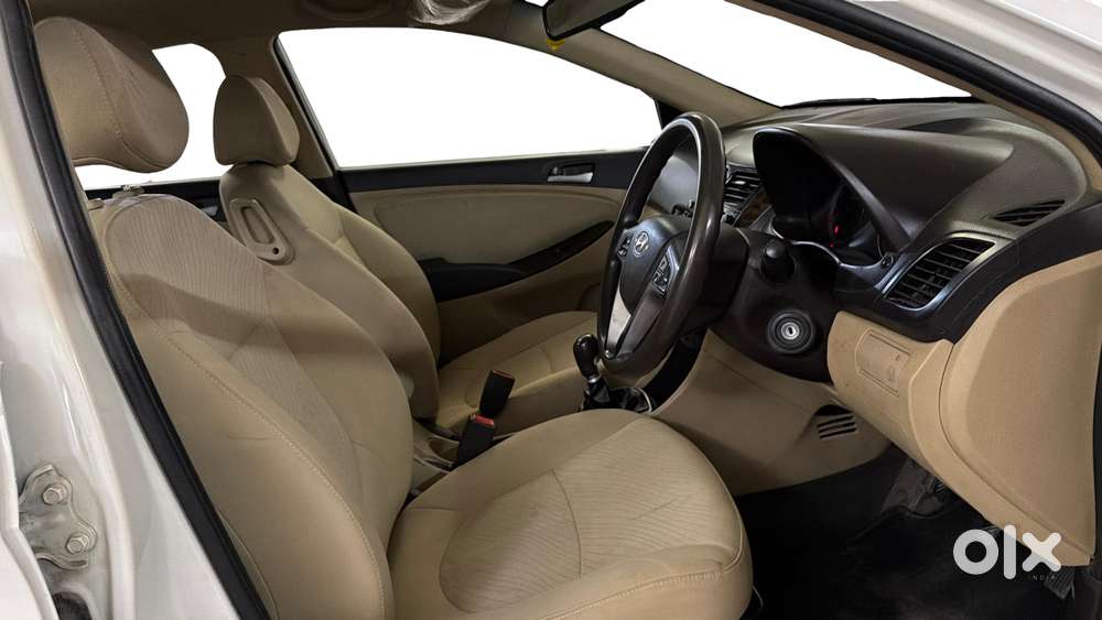 Hyundai Verna 1.6 Vtvt Sx, 2016, Petrol