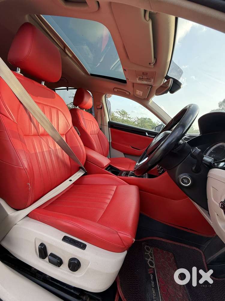 Skoda Superb L&k 2.0 Tdi At, 2019, Diesel