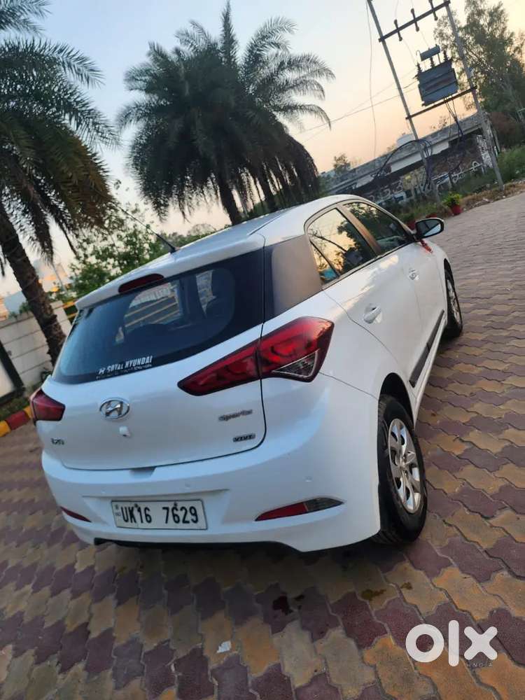 Hyundai I20 2015 Petrol 52000 Km Driven