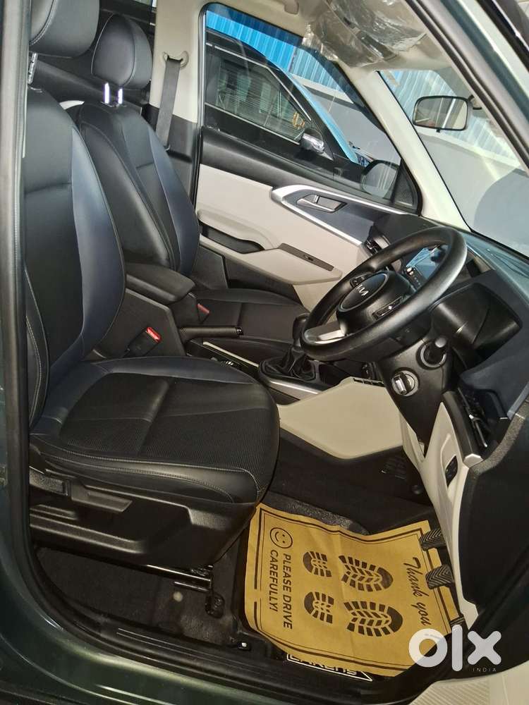 Kia Carens G 1.5 6mt Premium (o) 7-seater, 2024, Petrol