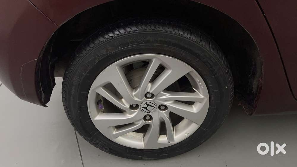 Honda Jazz [2020-2023] 1.2 V I-vtec Mt, 2017, Petrol