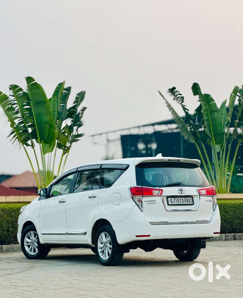 Toyota Innova Crysta G 8 Str, 2017, Diesel