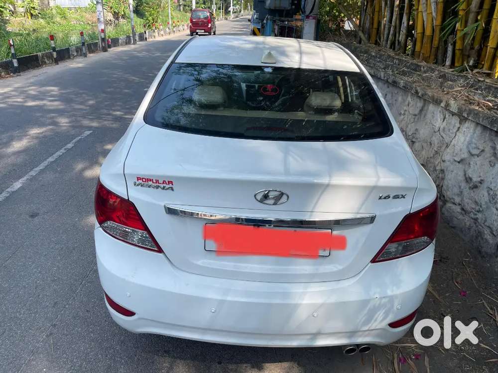 White Hyundai Verna For Sale  Good Condition