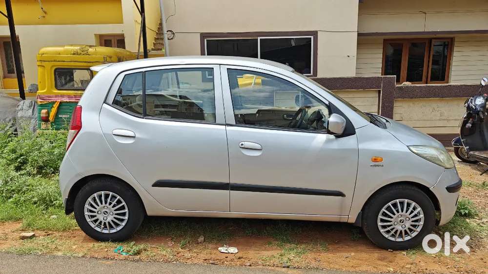 Hyundai I10 Sportz 1.2 2010  62,000 Km  Well Maintained