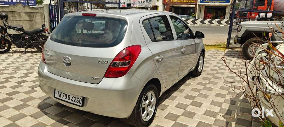 Hyundai I20 2010-2012 1.2 Sportz, 2011, Petrol