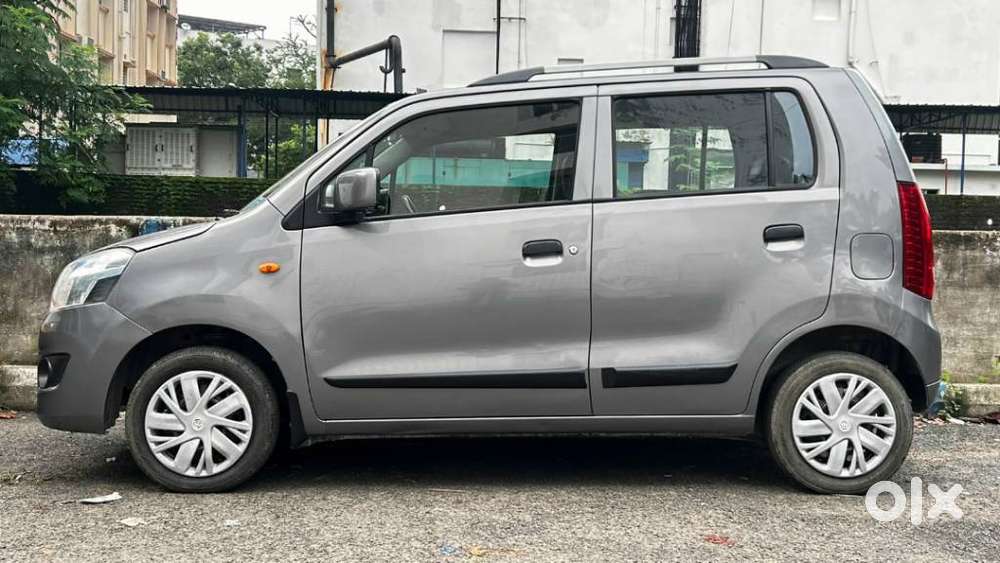 Maruti Suzuki Wagon R 1.0 Vxi Ags, 2018, Petrol