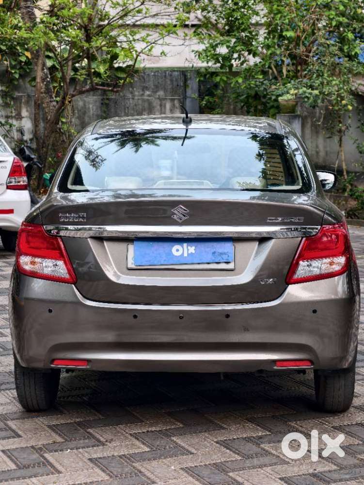 Maruti Suzuki Swift Dzire 1.2 Vxi Bsiv, 2018, Petrol