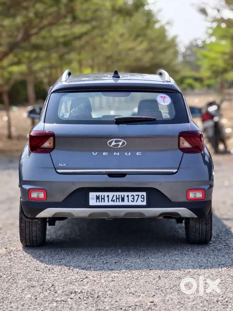 Hyundai Venue 2019 Diesel 74000 Km Driven