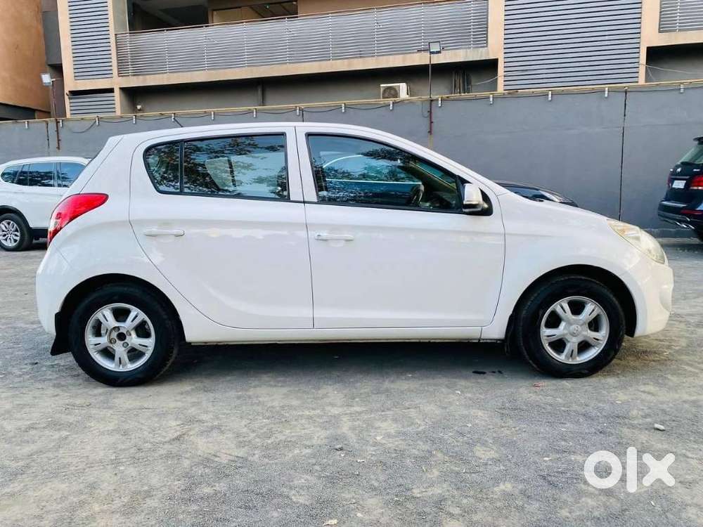 Hyundai I20 [2012-2014] 1.2 Sportz At, 2012, Petrol