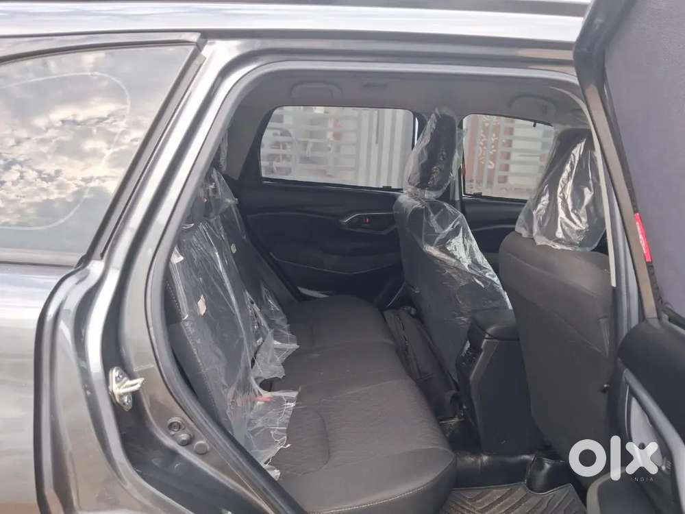 Toyota Urban Cruiser Hyryder 2026 Petrol 10186 Km Driven