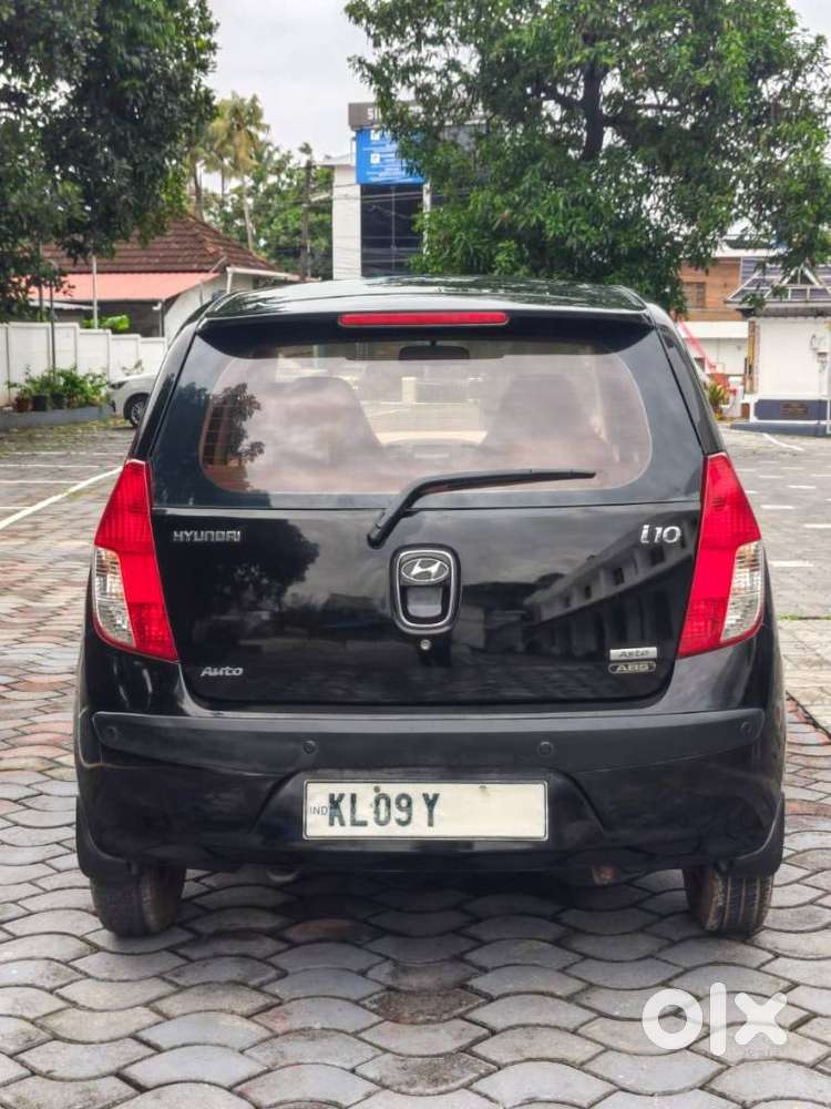 Hyundai I10 Asta 1.2 At With Sunroof, 2010, Petrol