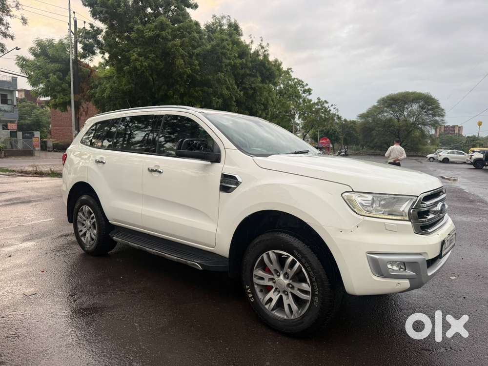 Ford Endeavour 2.2 Titanium At 4x2, 2017, Diesel