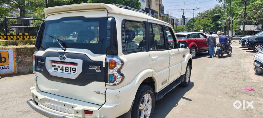 Mahindra Scorpio S10, 2014, Diesel