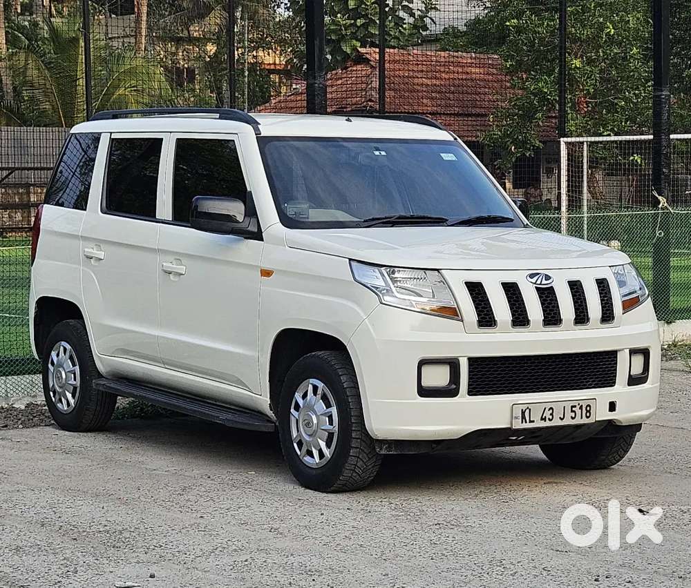 Mahindra Tuv 300 2016 Diesel 42000 Km Driven