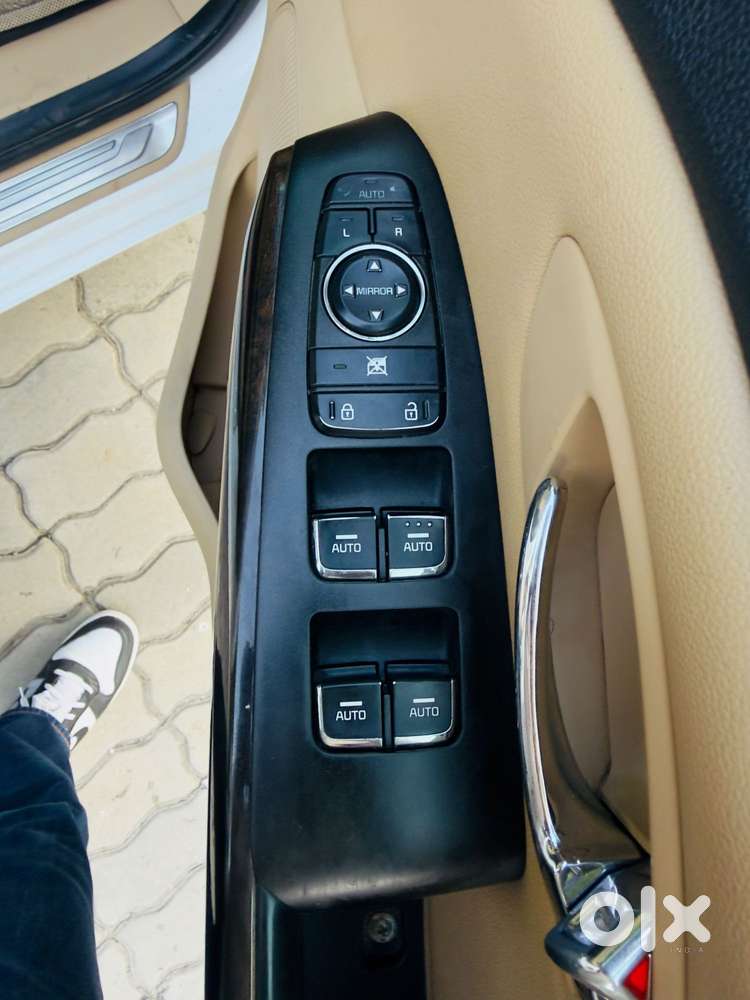 Kia Carnival Limousine, 2020, Diesel