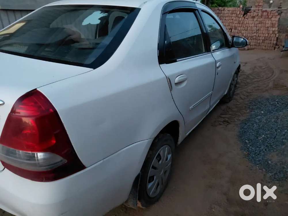 Toyota Etios 2011 Diesel 180000 Km Driven