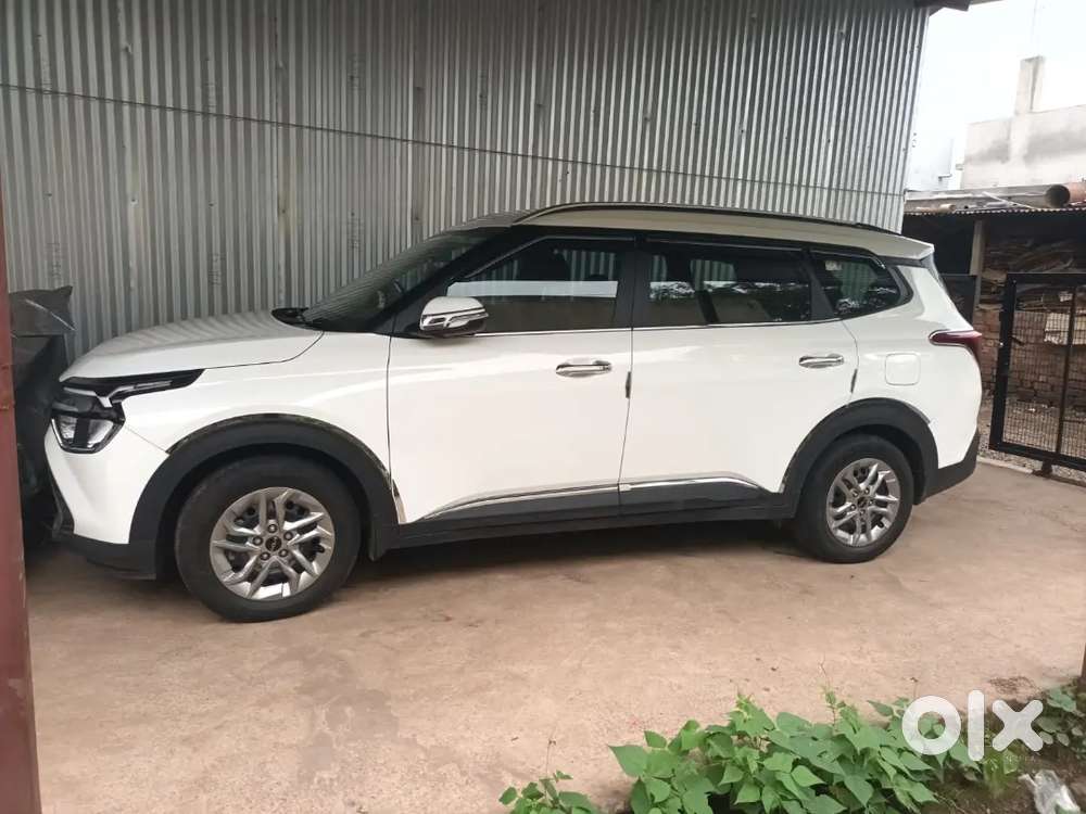 Kia Carens Luxury Dct 2027