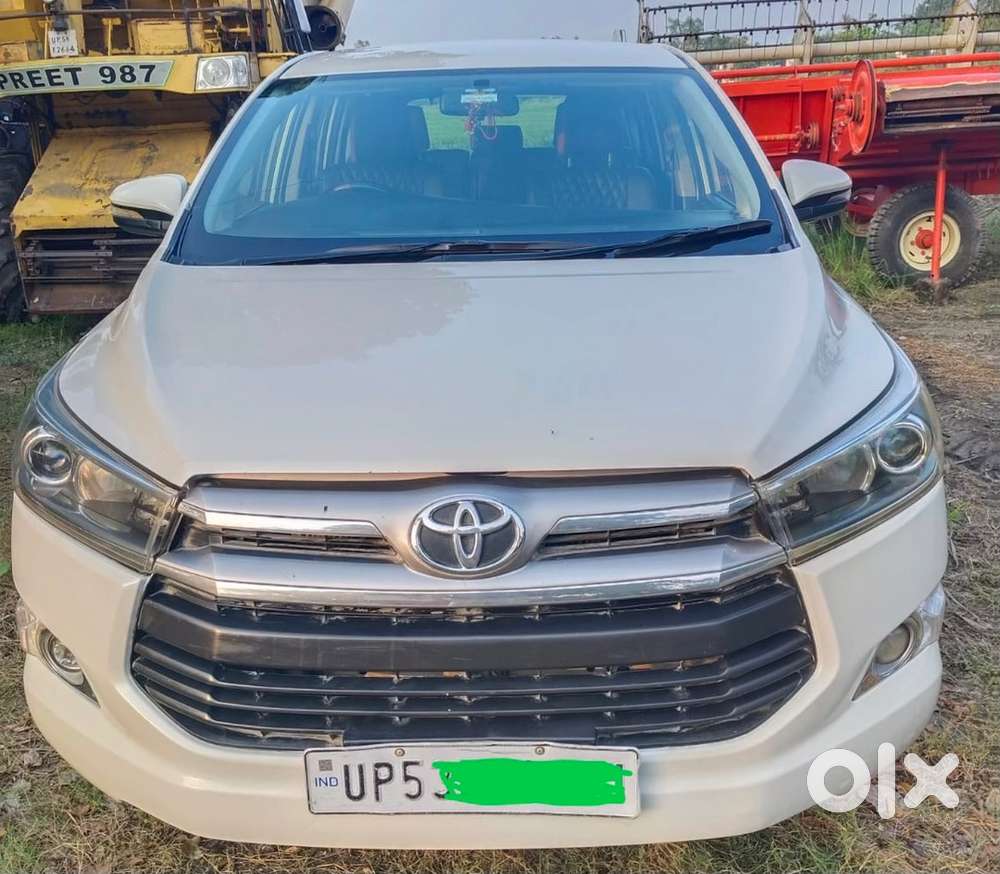 Toyota Innova Crysta (v) 2019