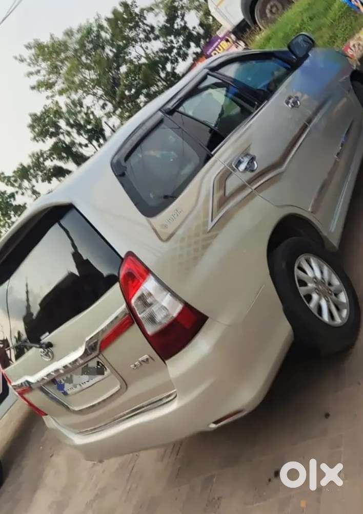 Toyota Innova 2012 Diesel 234000 Km Driven