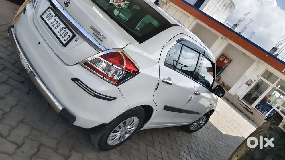 Maruti Suzuki Swift Dzire 2017 Diesel 142500 Km Driven