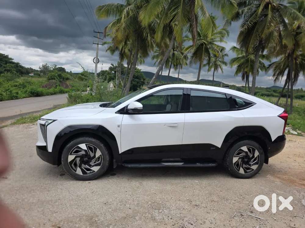 Mahindra Xev 9e Pack Three 2025