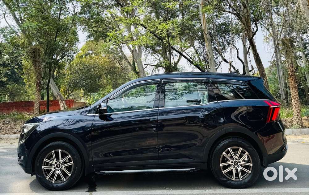 Mahindra Xuv700 2.2 Ax 7 Diesel At Luxury Pack Str, 2024, Diesel