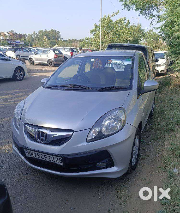 Honda Brio V Automatic, 2014, Petrol