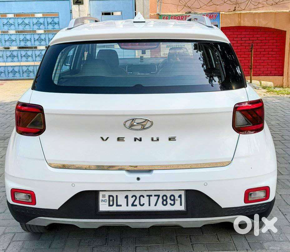 Hyundai Venue S 1.2 Petrol, 2021, Petrol