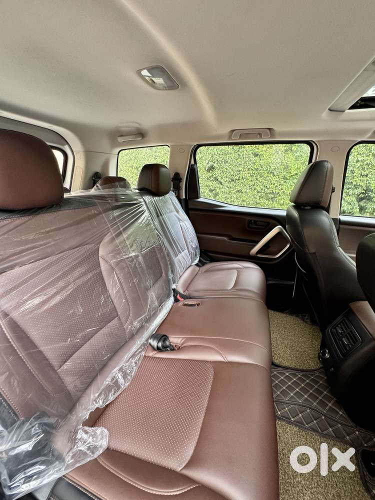 Mahindra Scorpio-n 2.2 Z6 Diesel Mt 7 Str, 2023, Diesel