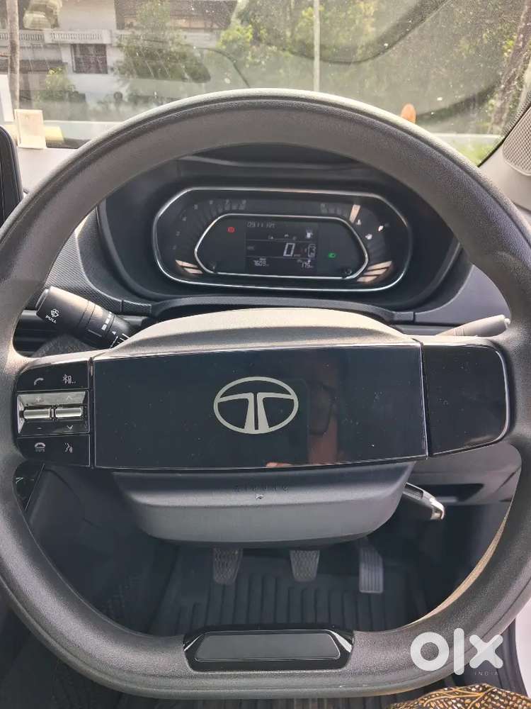 Tata Nexon Smart Petrol November 2025