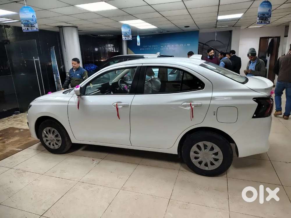 Maruti Suzuki Dzire 1.2 Vxi 2016