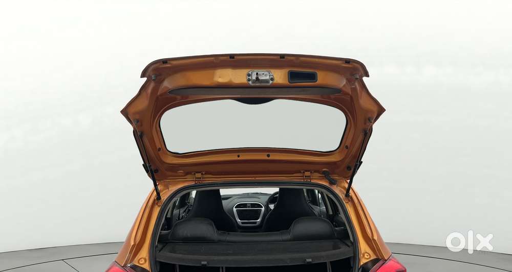 Tata Tiago 1.2 Revotron Xm, 2016, Petrol