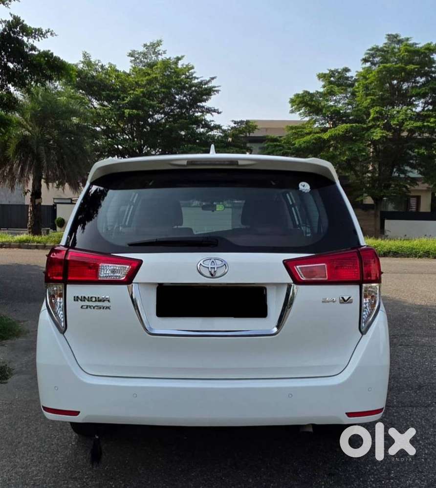 Toyota Innova Crysta 2.4 V 7 Str, 2022, Diesel