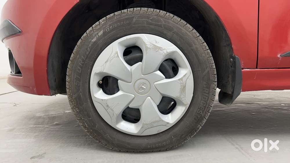 Tata Tiago 1.2 Revotron Xta, 2018, Petrol