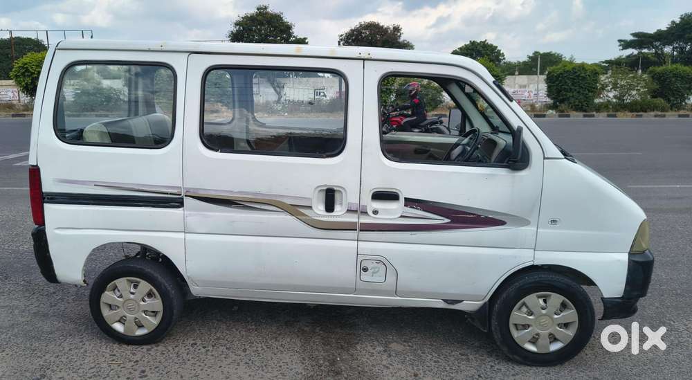 Maruti Suzuki Eeco 7 Seater Standard, 2011, Petrol
