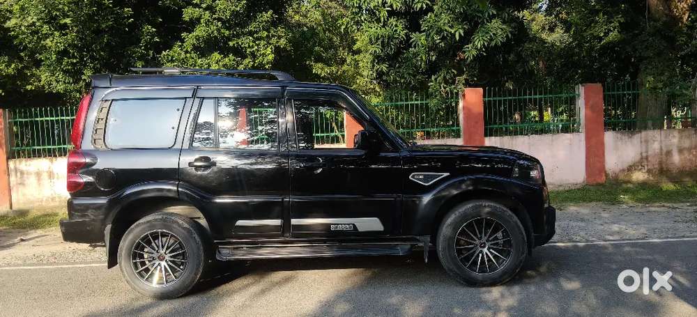 Mahindra Scorpio Classic 2025