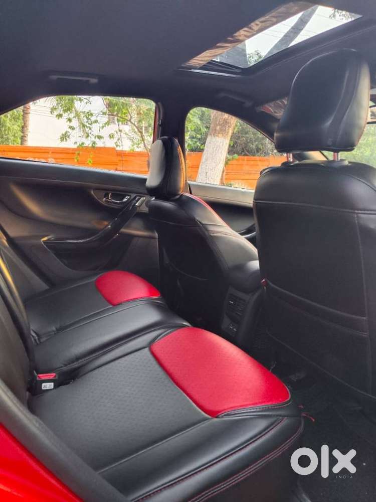 Tata Nexon, 2023, Petrol