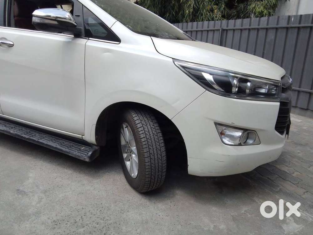 Toyota Innova Crysta 2.8z Automatic, 2017, Diesel
